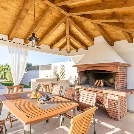 Luxurious Home In Vrsi Casa vacanze