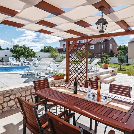 Luxurious Home In Vrsi Vrsi