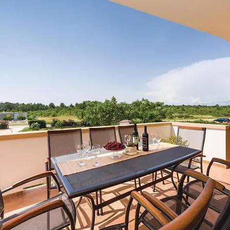 Luxurious Home In Vrsi